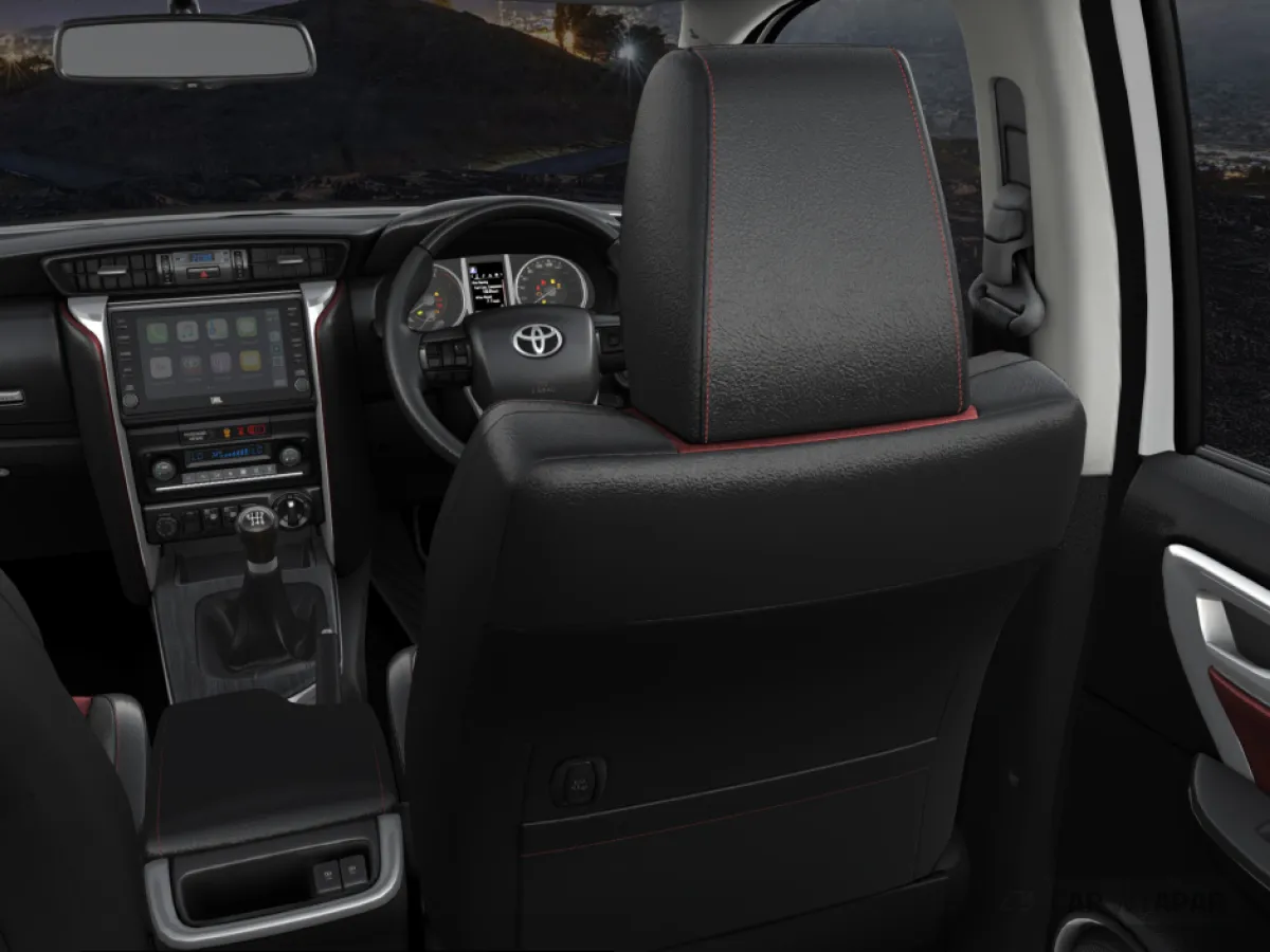 Toyota Fortuner Legender 4X2 AT